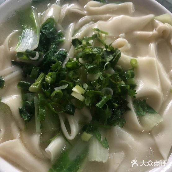 金福源占军烩面美食城