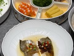 -新光酒家·方亮蟹宴·河豚(浦东店)