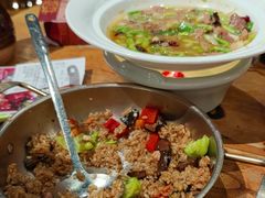 -老滇山寨•云南特色菜•地方菜•民族风情歌舞表演(金碧店)