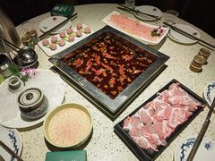 -二荆条·蜀鲜汇城市森林火锅