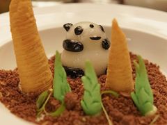 熊猫抱竹-新天世纪中餐厅
