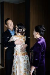 点击看大图 -Renee芮亦婚纱