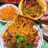 别说了…在广州！正宗的火锅店🌶️排队也要吃