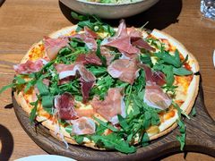 帕玛火腿双层芝士匹萨-榖屋house of flour(张江首店)