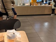 -麦当劳(轻轨曹杨路店)