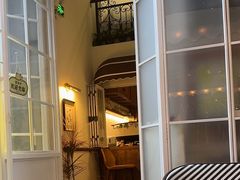 -Line 咖啡(石厦花园店)