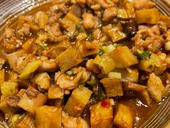 粒粒香草鸡-滇越乘象云南餐厅(豆各庄店)