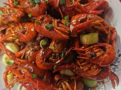 -老街烧烤大排档·地道湖北菜·龙虾馆(汉口火车站店)