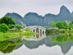 -钟山水墨田园