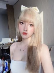 -AYO SALON
