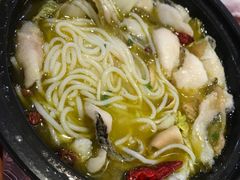 -渝是乎酸菜鱼(龙旗购物中心店)
