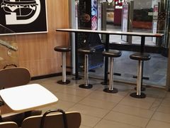 大堂-麦当劳(百联西郊购物中心店)