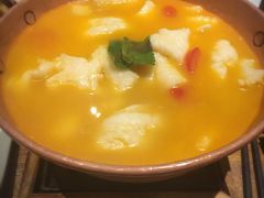 版纳野果酸汤鱼-云海肴·汽锅鸡·云南菜(天津国金汇店)