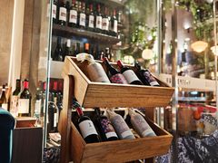 -Brut Eatery Wine Bar & Restaurant (建国东路店)