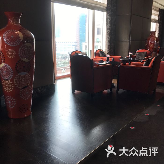 艾利爵士顶层餐厅