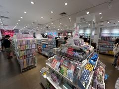 -名创优品(广东省广州琶洲保利广场店)