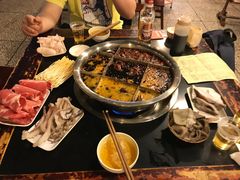 -邓莽子老火锅(中兴路总店)