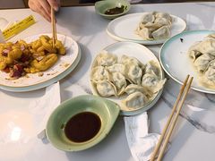 -岳姥姥饺子(泺文路店)