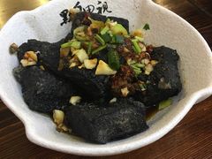 -黑白电视长沙小吃(美林M·LIVE天地东座店)