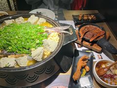 -吞鱼兽麻辣烤鱼(万达店)