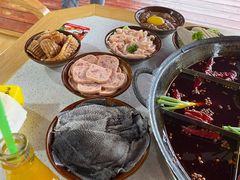 -正贰捌经重庆老火锅(建设路店)