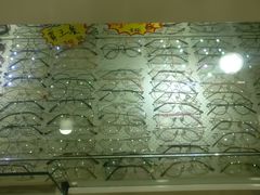 -罗创丹阳眼镜(童卫路店)