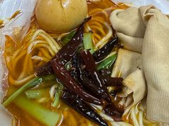 -丁记牛肉手擀板面