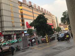 -广州白马服装市场