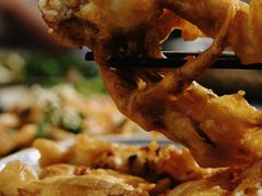 -Cuc Gach Quan Restaurant