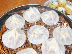 -老字号眼镜子煎包汤包店