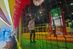 -蹦蹦跳跳(新奥购物中心店)