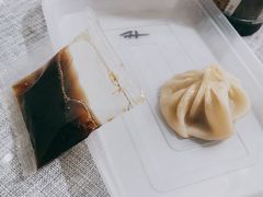 -小六汤包·老字号·中华名小吃(公园南路店)