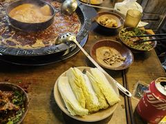 -黄潇洒老火锅(九眼桥宏济巷店)