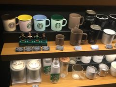 零售区-星巴克臻选(深圳东海缤纷天地店)