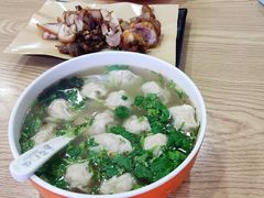 -石门侯·石门馄饨侯(革新北街店)