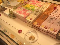 店内布置-好利来(新宜白店)