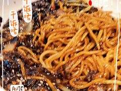 铁板辣味炸酱面-炒码先生·韩餐炸鸡披萨(西塔店)