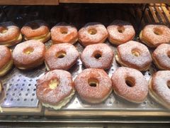 -巴黎贝甜(大宁国际商业广场店)
