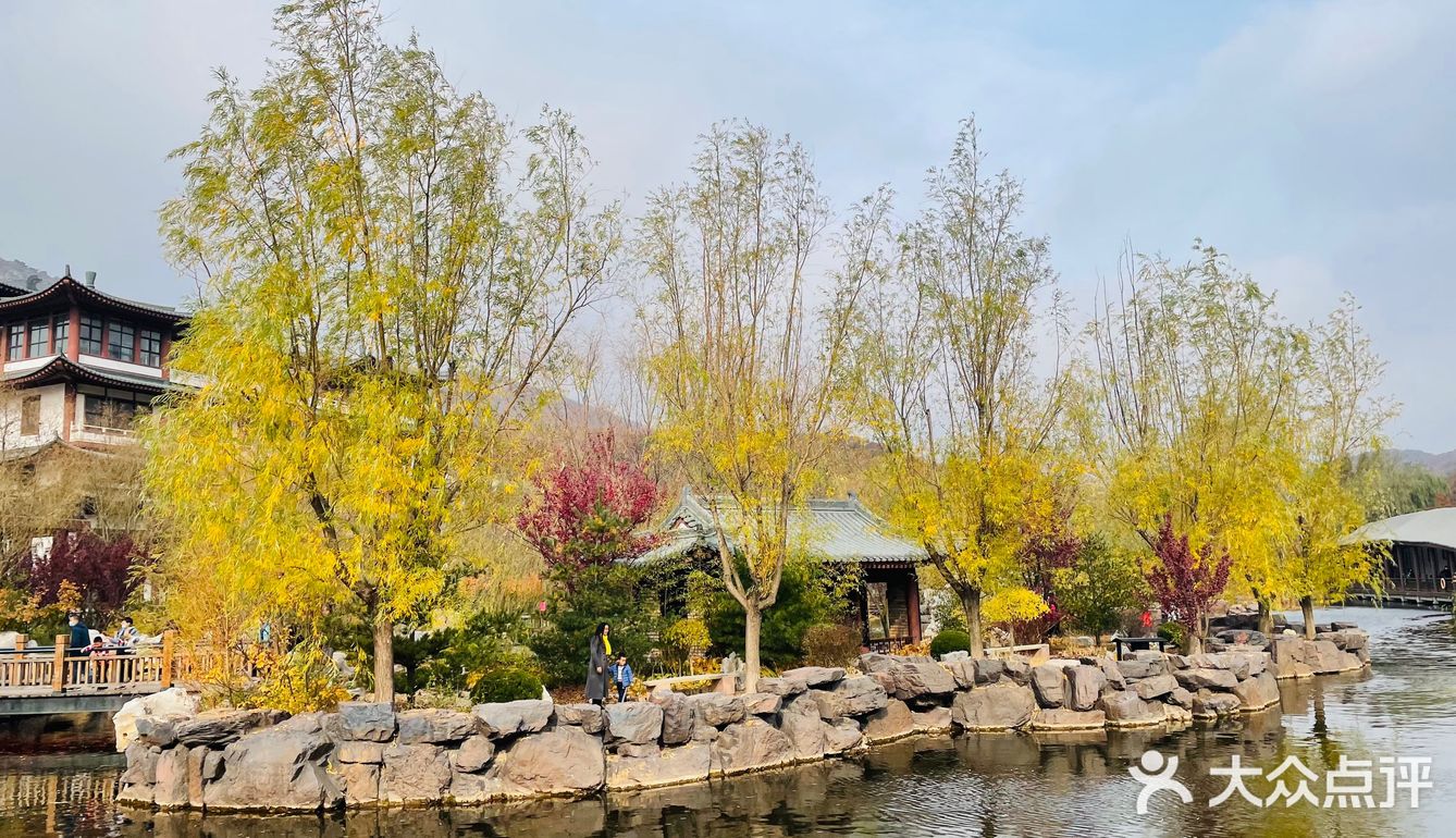 秋水共长天一色