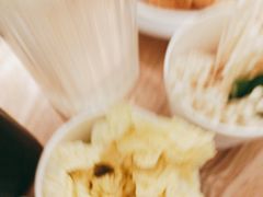 -三人行骨头王火锅(长寿店)