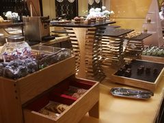 -上海皇廷花园酒店·西餐厅·自助餐