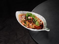 -包整·丝娃娃(一览甲秀楼风景店)