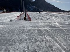 -荣盛康旅野三坡滑雪场