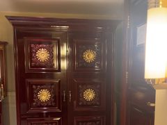 -深圳富苑皇冠假日套房酒店