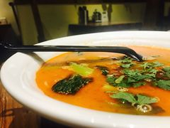 昭通焖鸡米线-茶花妹子云南餐厅(传媒大学店)