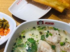-南城香·饭香串香馄饨香(青年路店)