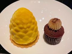 -唐拉雅秀酒店-西锦汇空中BBQ·思创餐厅