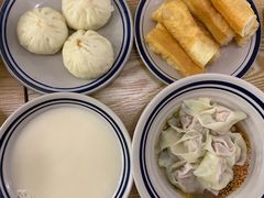 鲜肉包-正南齐北·老街糯米团(洪崖洞店)