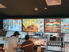 -汉堡王(华润五彩城店)