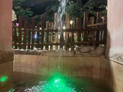 -泉城欧乐堡戏水湾艺术养生温泉